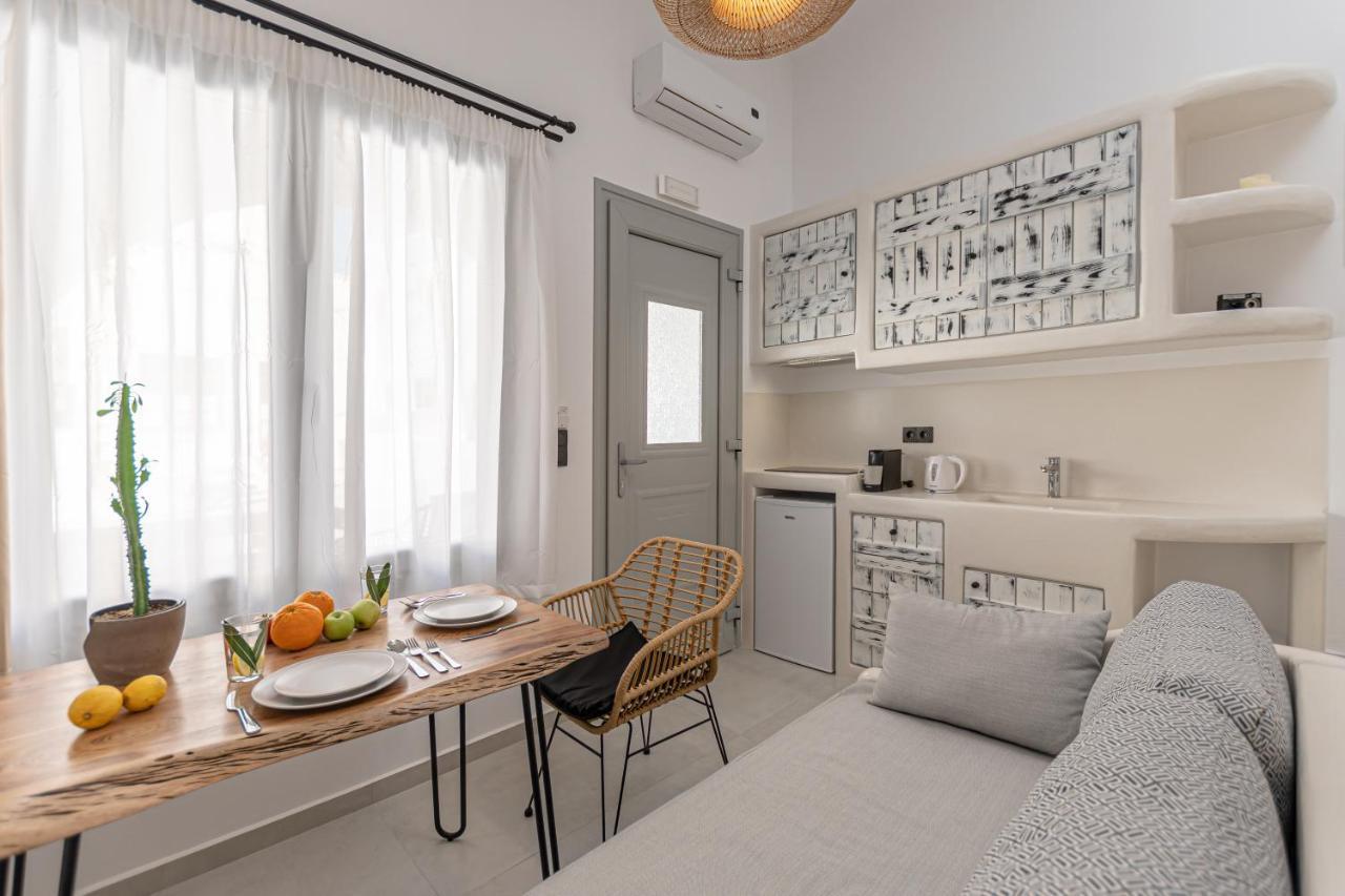 Adama'S Suites Naxos City Esterno foto