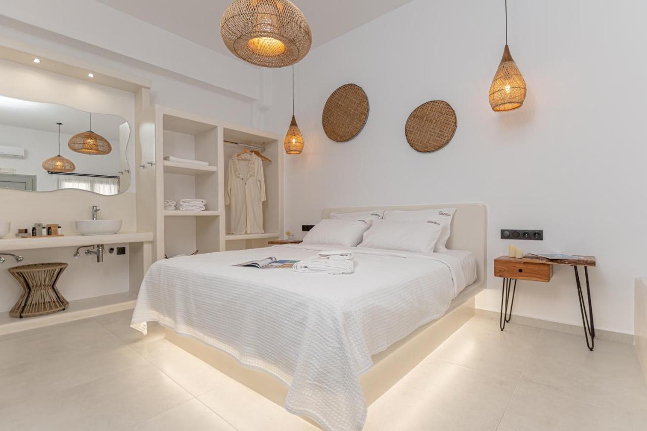 Adama'S Suites Naxos City Esterno foto