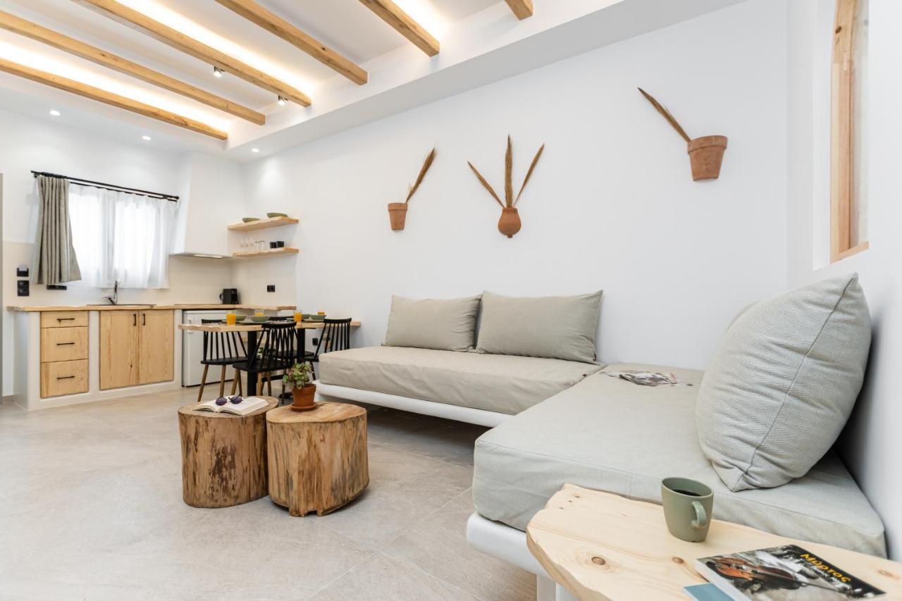 Adama'S Suites Naxos City Esterno foto