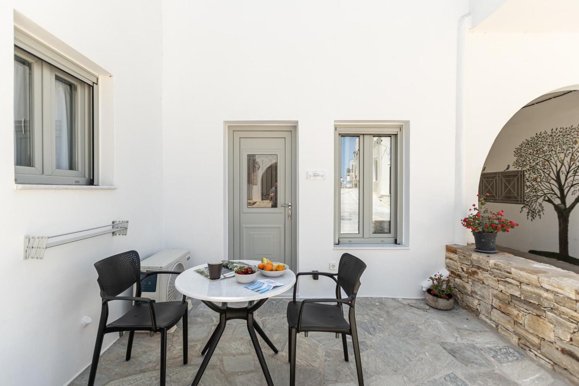 Adama'S Suites Naxos City Esterno foto