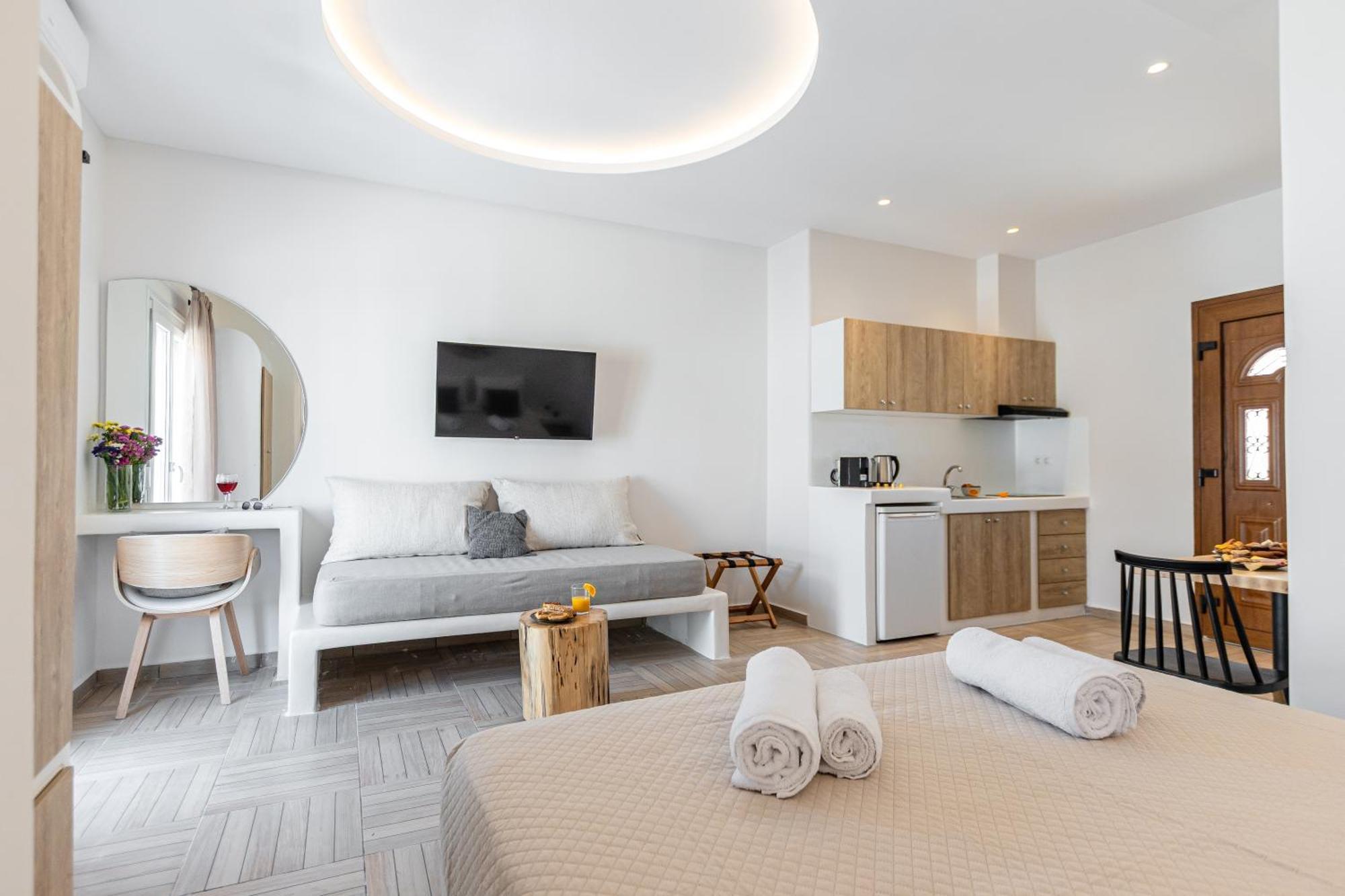 Adama'S Suites Naxos City Esterno foto